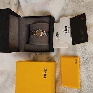 FENDI watch. 100% authentic